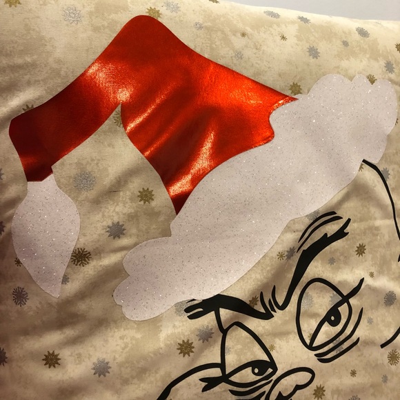 NWT grinch holiday pillow cover 16 inches - Picture 2 of 4